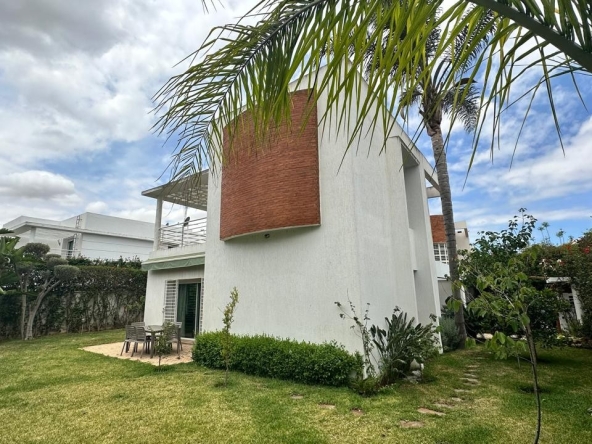 Bassatine El Menzeh: Charmante villa à vendre - Media7 Immobilier